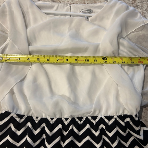 Speechless Black & White Chevron Dress Juniors Large - Picture 11 of 12